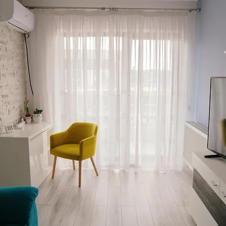 Apartment North *